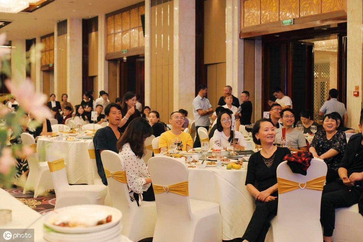 公司年会节目创意节目？企业年会节目大全