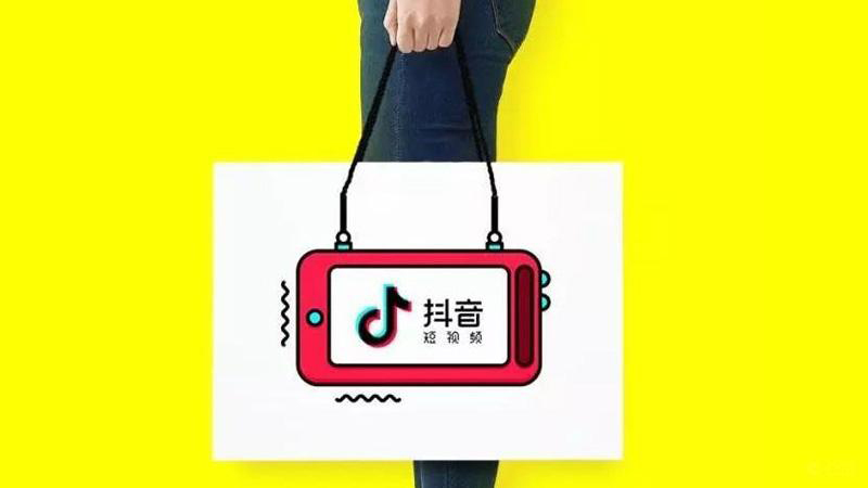 男人喜欢看抖音的女人是什么心态（已婚男人看抖音美女什么心理）